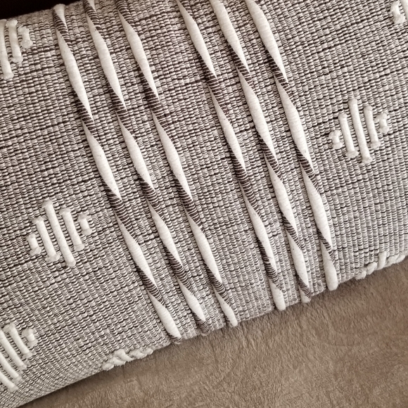 ❗Pottery Barn Boho Hand-Knotted Cream and Gray Accent Pillow❗ - Picture 2 of 9